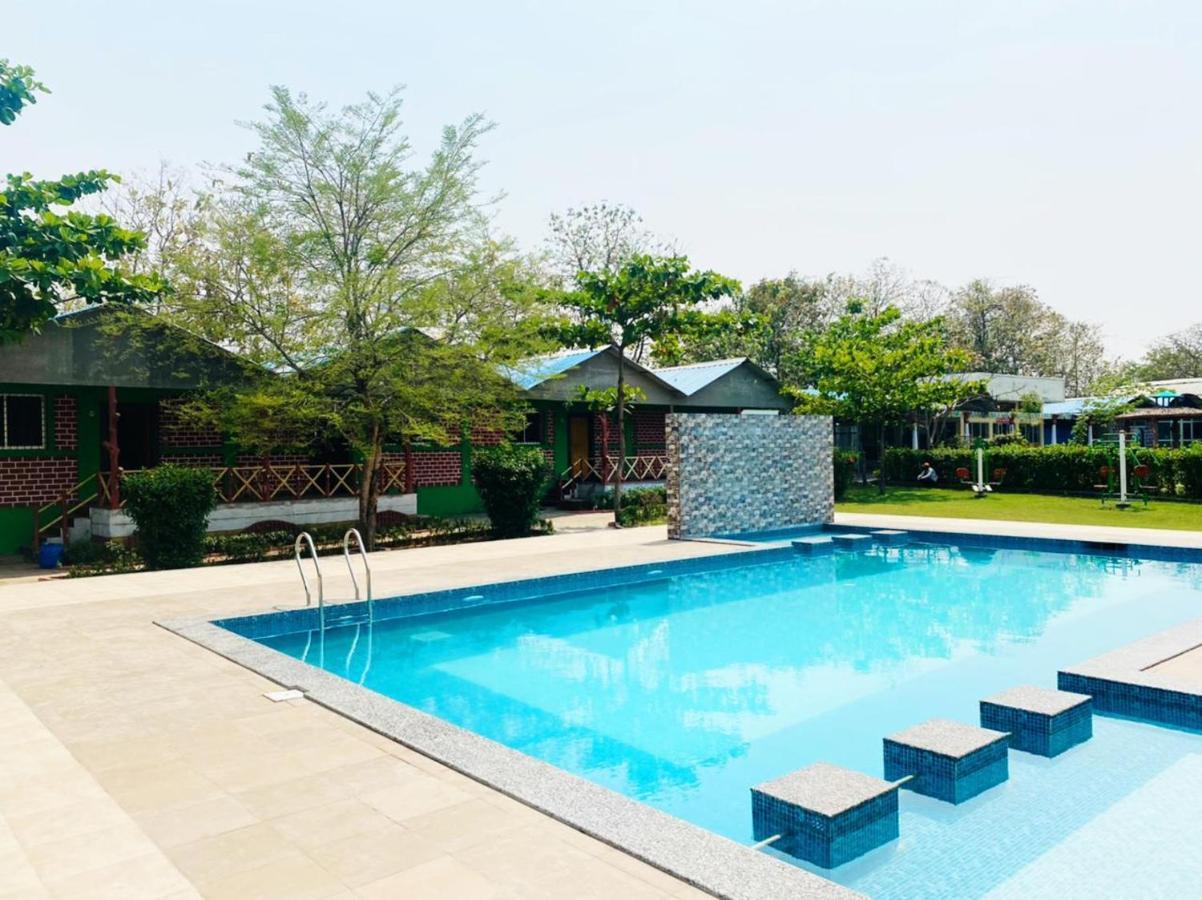 Lighthouse Waterpark And Resort Mansar Εξωτερικό φωτογραφία